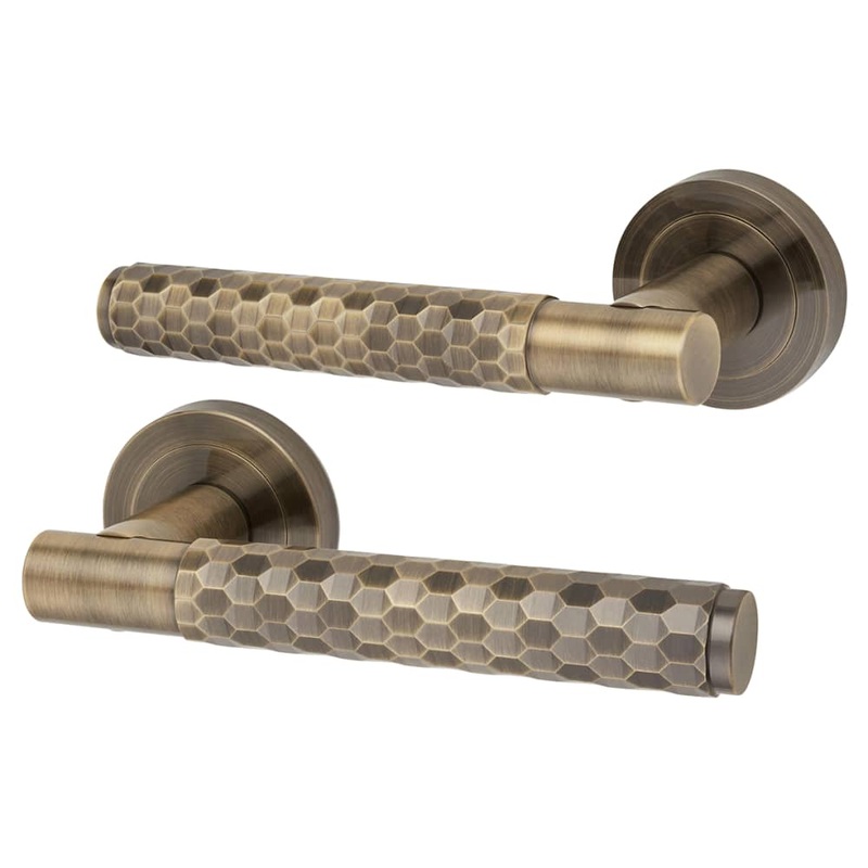 Altro Cara Honeycomb Door Handle on Rose – Antique Brass