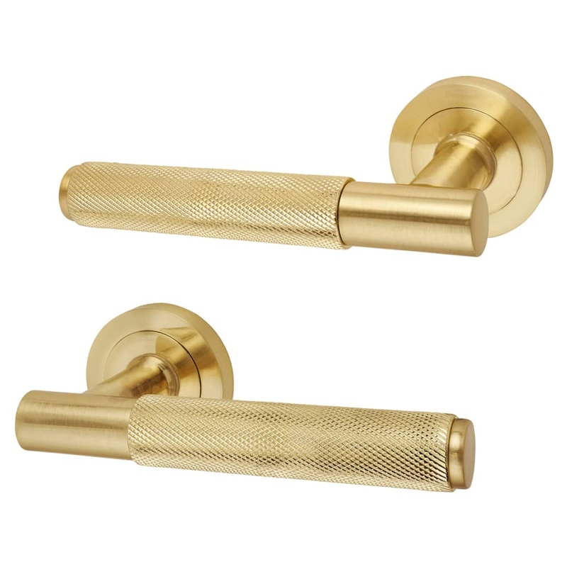 Altro Remi Knurled Door Handle on Rose – Satin Brass