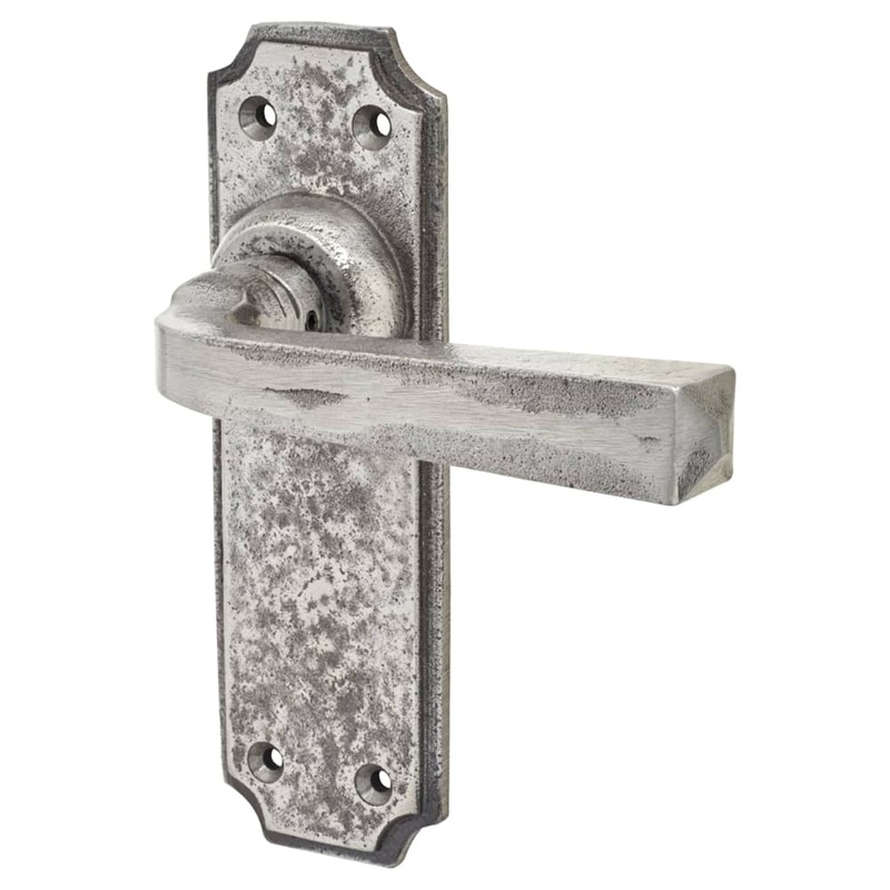 Olde Forge York Latch Door Handle – 152 x 48mm – Polished Iron
