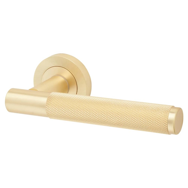 Jedo by Frelan Bari Knurled Door Handle on Rose – Satin Brass