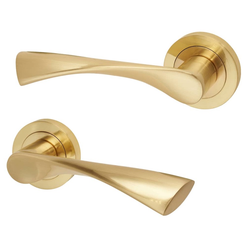 Altro Knightsbridge Door Handle on Rose – Satin Brass