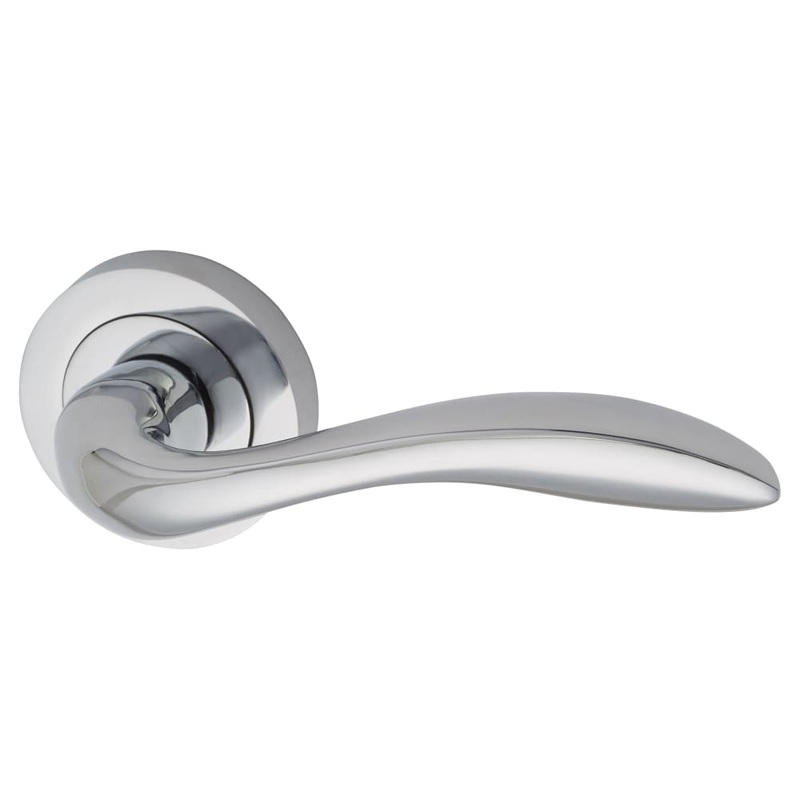 Altro Sussex Door Handle on Rose – Polished Chrome