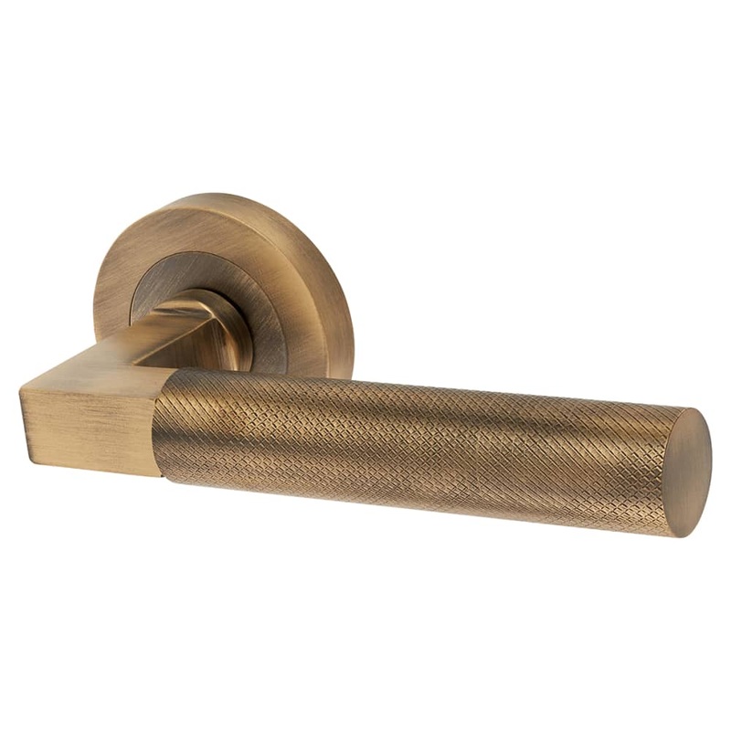 Hampstead Solid Brass Knurled Door Handle on Rose – Antique Brass