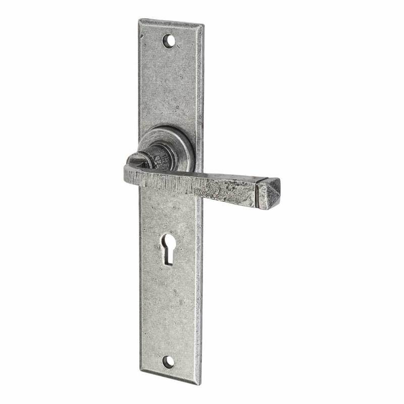 Olde Forge York Large Lock Door Handle – Keyhole – 241 x 48mm – Pewter