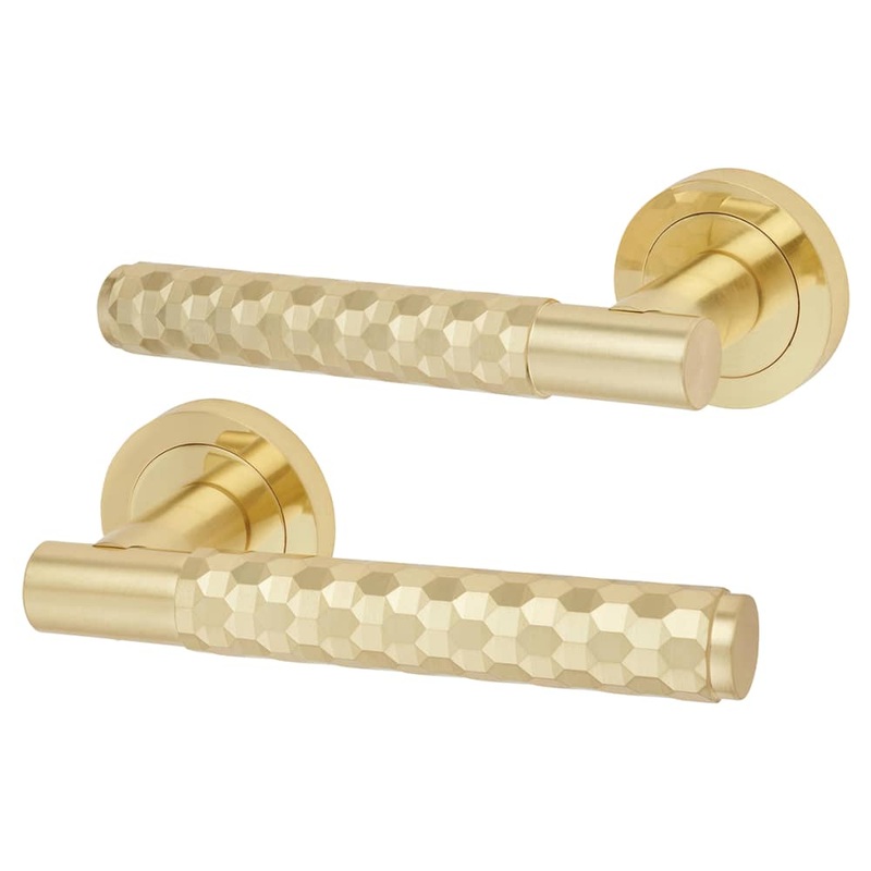 Altro Cara Honeycomb Door Handle on Rose – Satin Brass