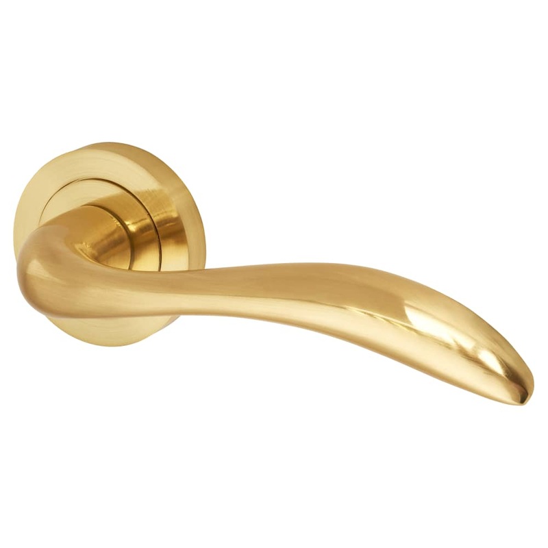 Altro Sussex Door Handle on Rose – Satin Brass