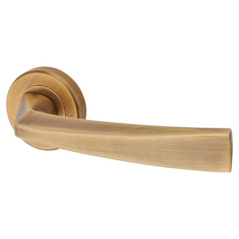 Serozzetta by Carlisle Brass Scopo Door Handle on Rose – Antique Brass
