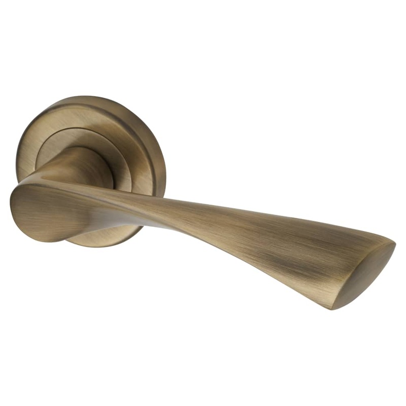 Altro Knightsbridge Door Handle on Rose – Antique Brass