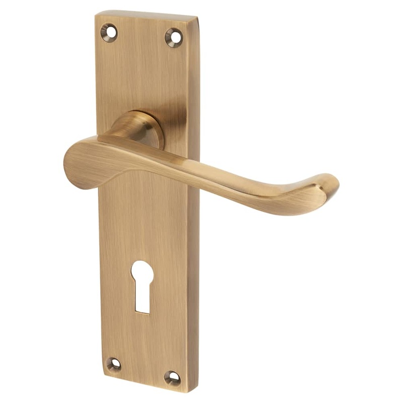 Touchpoint Victorian Scroll Lock Door Handle – Keyhole – 155 x 42mm – Antique Brass