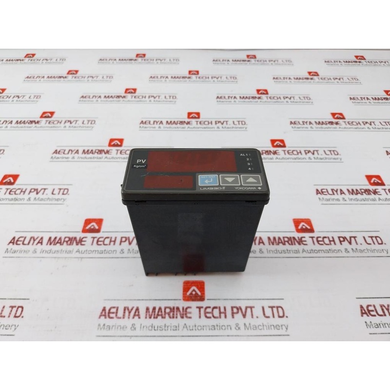 Yokogawa Um330 Digital Temperature Indicator 100-240vac 20va Max 10vdc Input